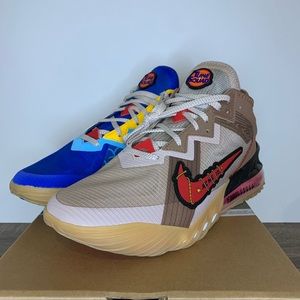 Space jam x Lebron 18 low